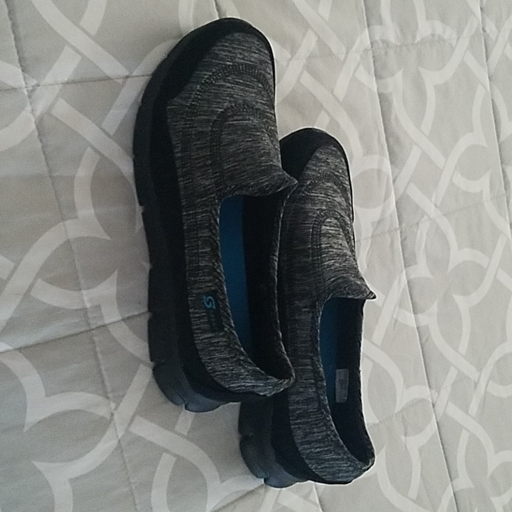 Sport memory foam slip on shoes